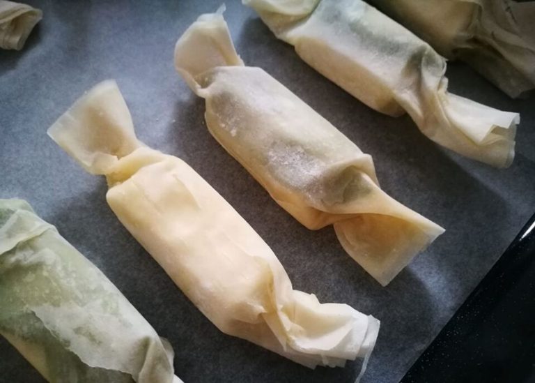 Caramelle di pasta fillo ripiene