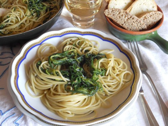 pasta agli agretti