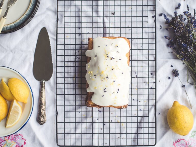 Plumcake senza lievito glassato agli agrumi