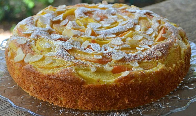 torta in padella alle pesche