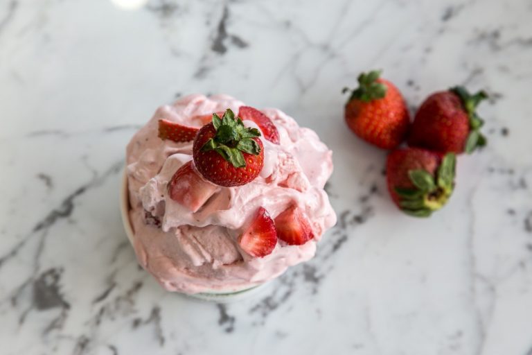 gelato alla fragola fatto in casa