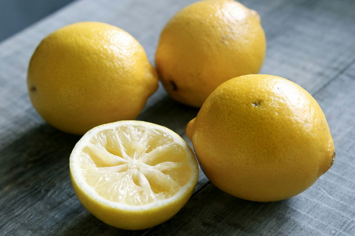 Come conservare i limoni fuori dal frigo per mesi
