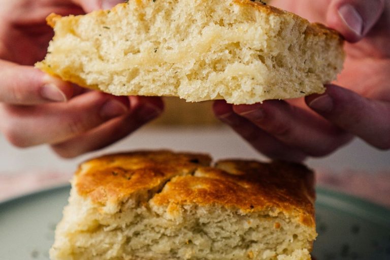 Qual è la ricetta definitiva della focaccia ligure?